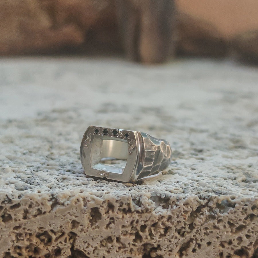 Anillo Diamond Hole