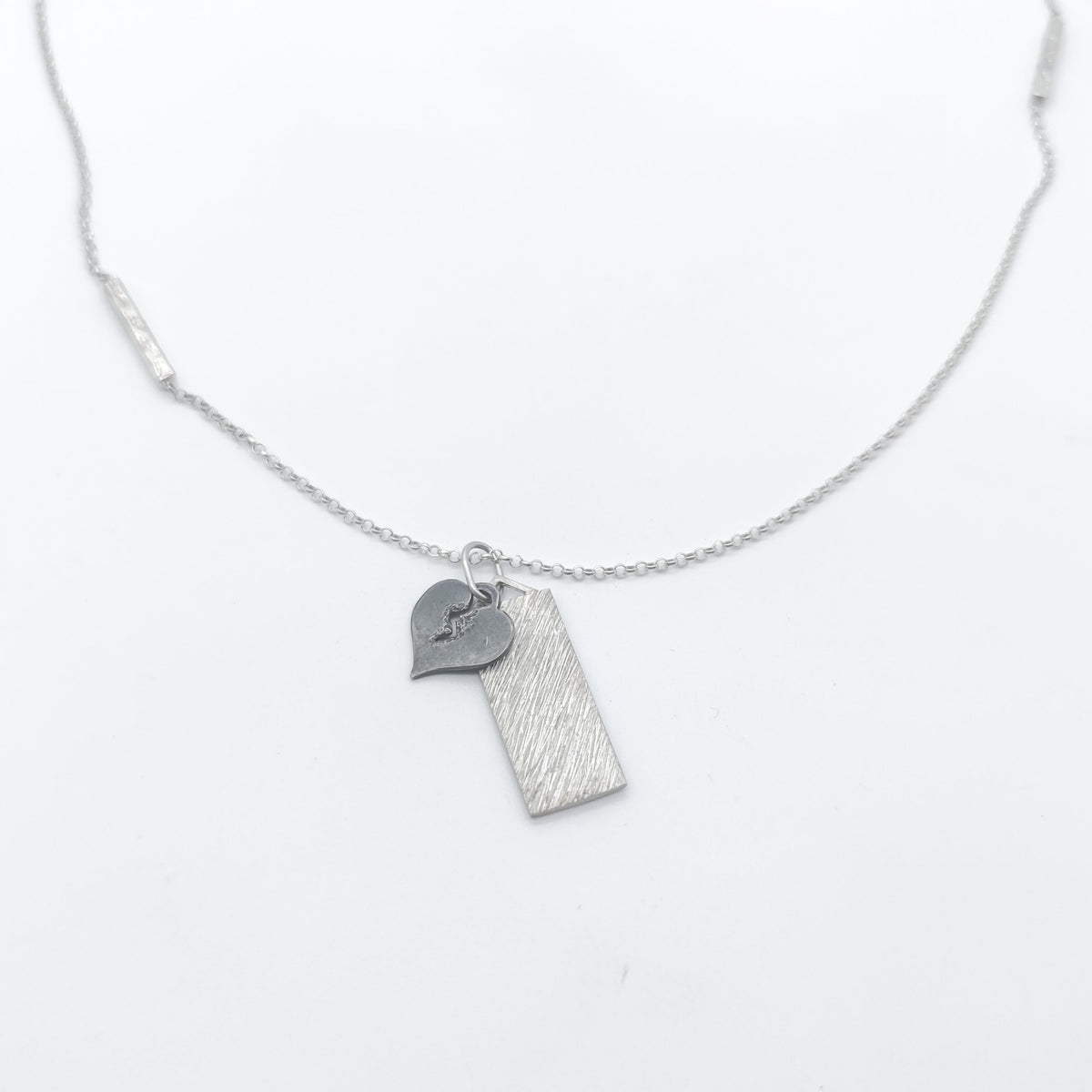 Cadena con colgante vínculo